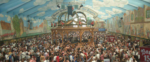 Trachten auf der Wiesn 2012